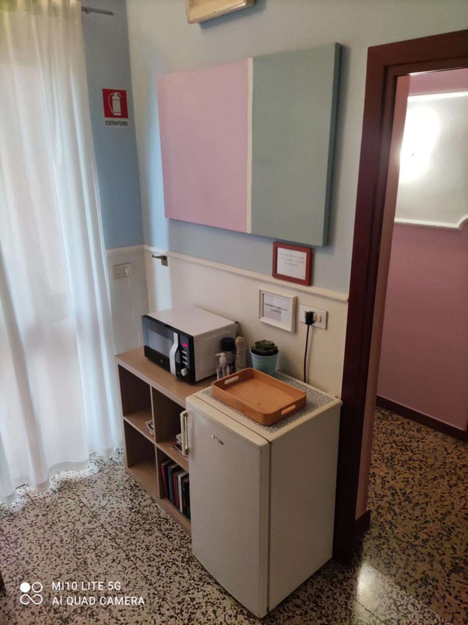 Hostal D'Annunzio House Cesano Boscone Exterior photo